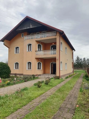 Casa cu 28 ari de teren in Martinesti