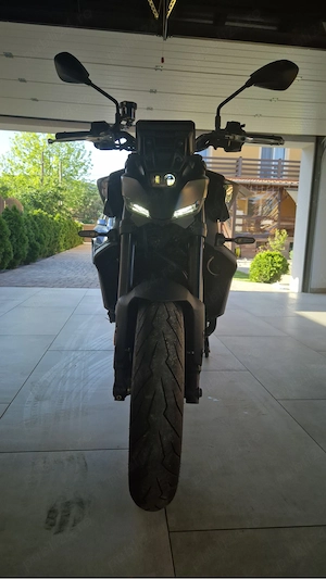 Yamaha MT 09 Tech Black (Model 2024, MTN 890) - imagine 3