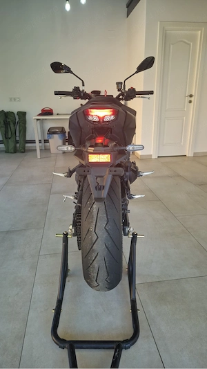 Yamaha MT 09 Tech Black (Model 2024, MTN 890) - imagine 4