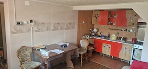Casa de vanzare 122 mp + 450 mp teren, 3 camere, 2 bai, 2 bucatarii, anexe - imagine 13