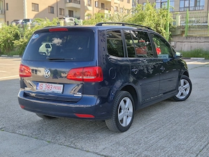 VW Touran 2011 1.6 TDI 105 CP euro 5 - imagine 3