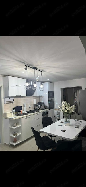 Apartament 2 camere decomandat zona sud - imagine 4