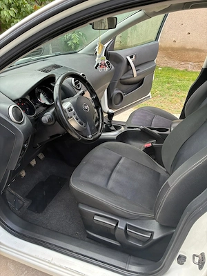 Nissan Qashqai 1.5 DCI 110CP - imagine 6