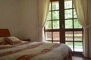 Apartament cu 4 camere, decomandat, de vanzare in Predeal,  - imagine 2