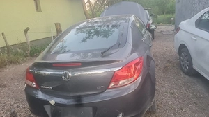 dezmembrez  opel insignia  a 