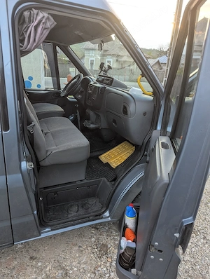 Ford Transit doar 68000 km - imagine 4