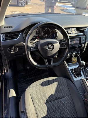 vand skoda octavia  - imagine 3