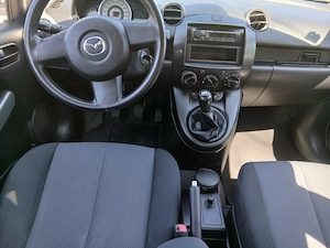 Mazda 2 an 2010 benzina 1.3 klima distribuție lanț 147000km - imagine 7
