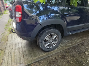 Dacia Duster 1.5dci 109CP 4x4 pregatit de drumuri grele - model Petrom - imagine 3