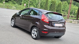Ford Fiesta mk 7 Morello edition 1.3 i E5 auto intretinut ..Accept variante Moto - imagine 6