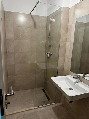 Apartament 3 camere, loc de parcare si boxa  de închiriat, Rasnov, Radsor Residence - imagine 8