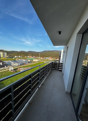 Apartament 3 camere, loc de parcare si boxa  de închiriat, Rasnov, Radsor Residence - imagine 9