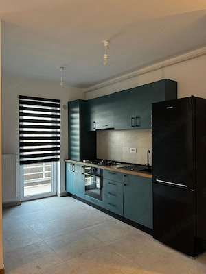 Apartament 3 camere, loc de parcare si boxa  de închiriat, Rasnov, Radsor Residence - imagine 2