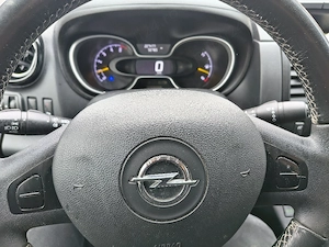 Opel Vivaro 2015 - imagine 2