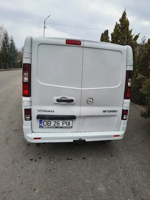 Opel Vivaro 2015 - imagine 5
