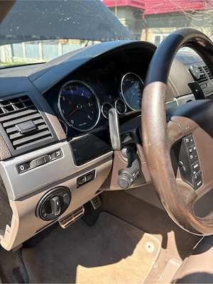 VW Touareg 5.0 V10  - imagine 4