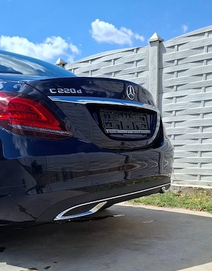 Vänd Mercedes Benz 220D, facelift 2019, automat 9G TRONIC, istoric, stare perfecta de functionare - imagine 4