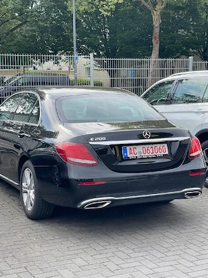 Mercedes e 200 benzina  - imagine 8