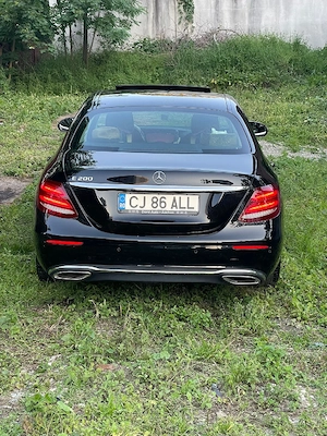 Mercedes e 200 benzina  - imagine 9