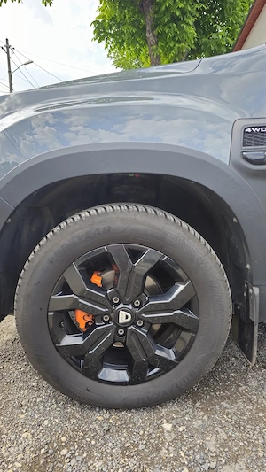 Dacia Duster blue dCI 4x4 Extreme - imagine 9