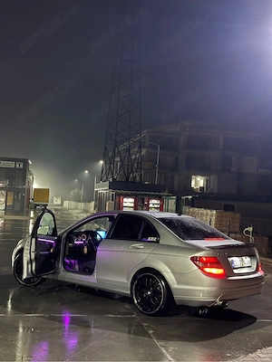 Vanda sau schimnb mercedes w204  - imagine 3