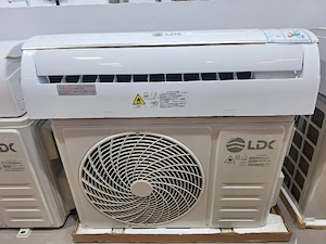Execut instalari aer condiționat și igienizări la domiciliu clientului.