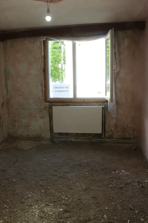 PF vând apartament cu 3 camere decomandat   Str. Gloriei, Roman la 10 min de Piața Smirodava - imagine 6
