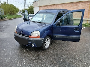 Vând sau schimb 1.5 DCI 85 cp