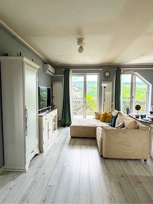 Apartament 3 camere modern, 2 balcoane, view superb spre natură, Florești - imagine 2