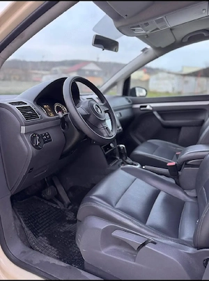 volksvagen touran 1,6 tdi dsg 7 - imagine 4