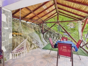 Pensiune/casa montană 9 camere în Dâmbovicioara, comision 0% - imagine 4