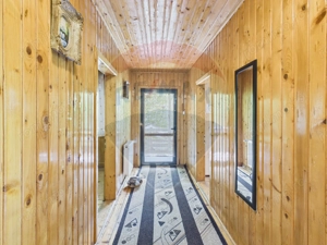 Pensiune/casa montană 9 camere în Dâmbovicioara, comision 0% - imagine 11