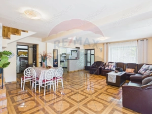 Pensiune/casa montană 9 camere în Dâmbovicioara, comision 0% - imagine 2