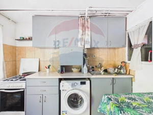 Pensiune/casa montană 9 camere în Dâmbovicioara, comision 0% - imagine 16