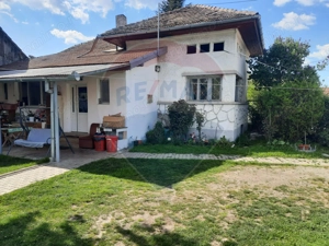 Casă langa Fagaras cu teren de 1836mp si parau in spatele curtii - imagine 2
