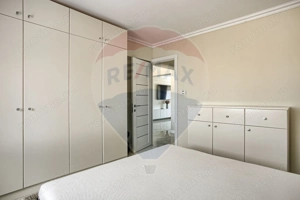 Apartament spectaculos de vanzare: 4 camere, 2 băi, zona Vlaicu - imagine 14