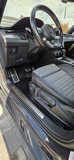 Volkswagen Passat B8 2015 - imagine 8