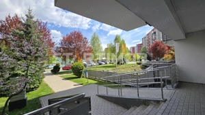Apartament  cu boxa si parcare Avantgarden