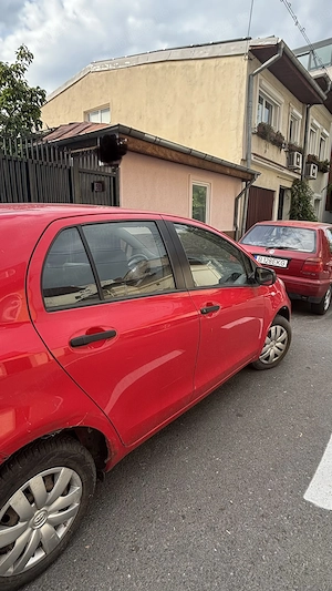 Vand Toyota yaris 2009 79 661 km  3100 euro - imagine 5