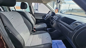 Skoda Fabia 2012-1.2 benzină-90 Cp - imagine 9