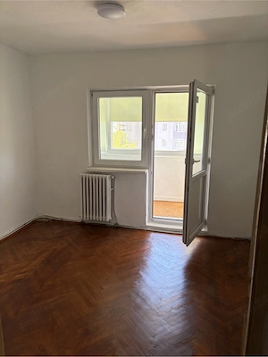 apartament 3 camere decomandat str Andrei Muresanu Bistrita