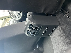 Volkswagen Passat B7 1.6 TDI, an 2013 - imagine 8