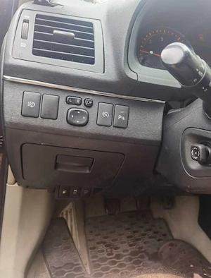 Toyota Avensis 2.2d4d - imagine 10