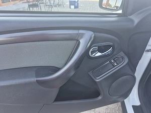 = DACIA DUSTER 1.6 Benzina+GPL 2017 E6 = 8.490 e. =   - imagine 15