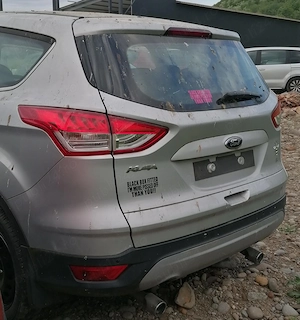 Dezmembrez Ford Kuga 2.0 d 2013 - imagine 4