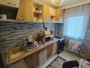 Chirie apartament cu doua camere zona foarte buna 