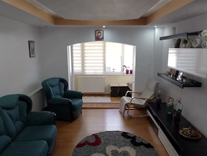 Apartament 3 camere - imagine 3