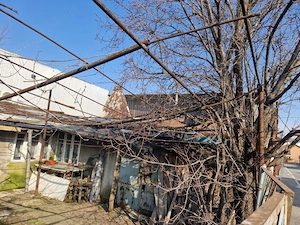De vanzare casa demolabila pe un teren de 229mp - imagine 3