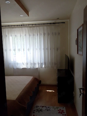 Apartament 3 camere - imagine 9