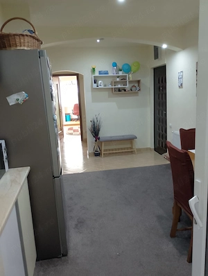 Apartament 3 camere - imagine 18